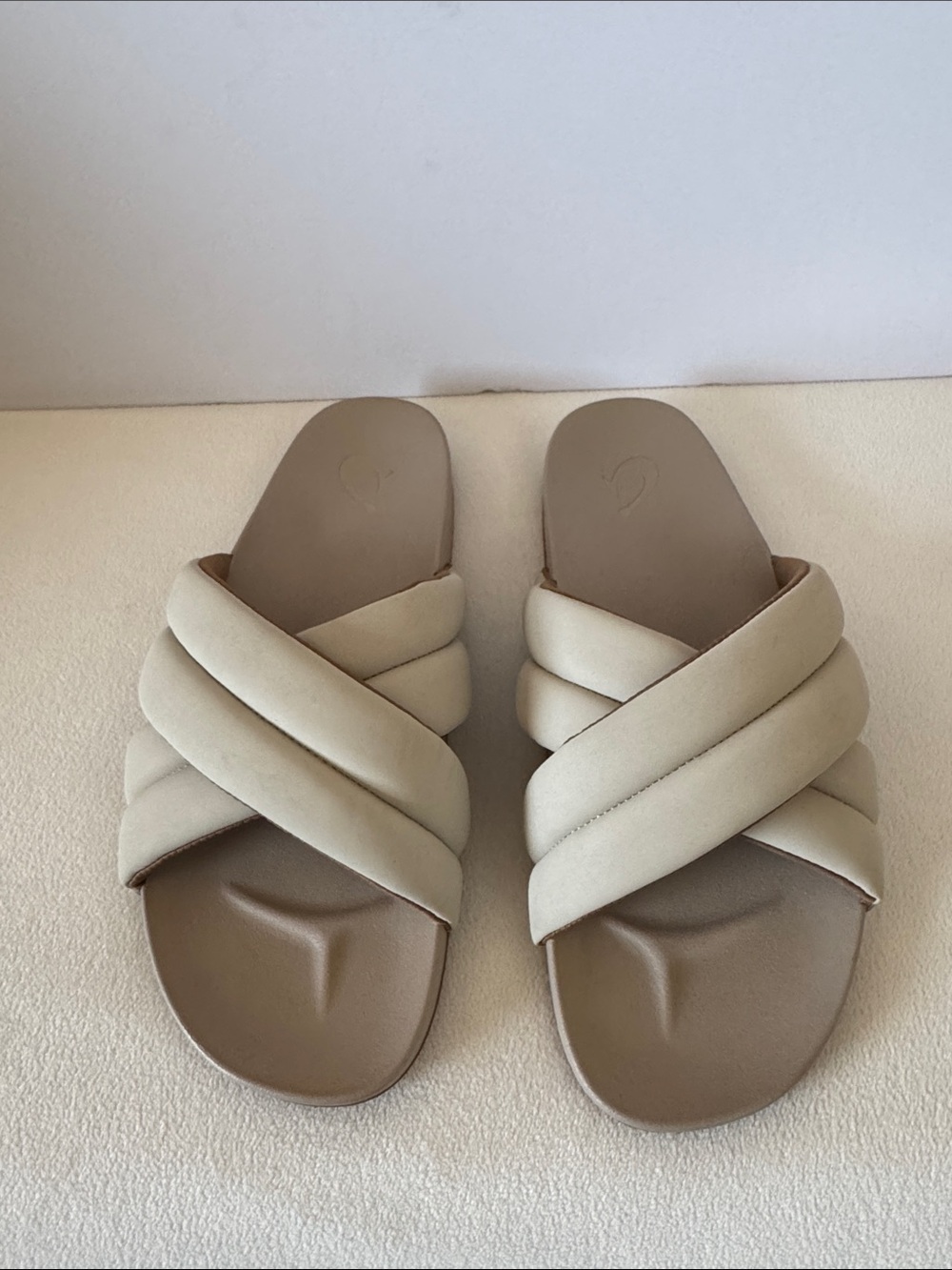 Olukai Hila Puffy Slide Sandals
